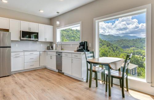 Maggie Valley Apartment | Near Hiking Mtn-View Maggie Valley Escape!