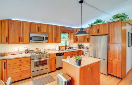 Egremont Cabin | Near Hiking: Renovated 4-Acre Berkshires Retreat!