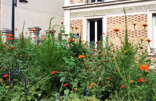 Clichy Apartment | Near Paris, large furnished 3-room apartment in Clichy center.