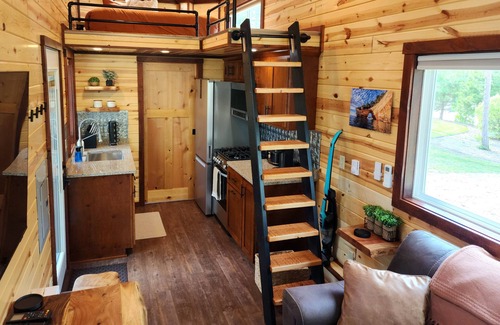 Au Train House | Near Pictured Rocks and trails, access to AuTrain River, has private hot tub