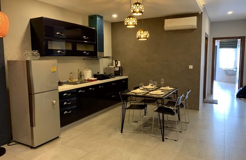 Daun Penh Apartment | Near Royal Palace-GardenView Apt w Rooftop&Jacuzzi