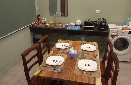 Daun Penh Apartment | Near Royal Palace-GardenView Apt w Rooftop&Jacuzzi