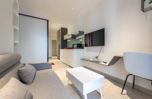 Shah Alam Apartment | NEAR Subang Airport DK impian 2 ROOM 2-4 pax