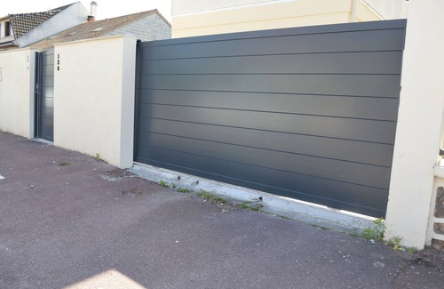 Tremblay-en-France Apartment | Near the airport charles de gaule, parc des expo Paris Nord, and Disney Land