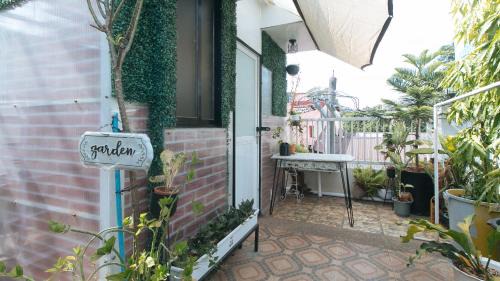 Pasay Hostel | Nearest Hostel Pasay City by RedDoorz