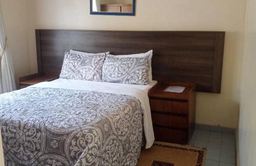Harare Apartment | Neat and cosy cottage with pool - 2103