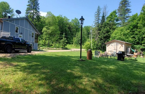 Highlands East Cottage | Need to get away from your busy lives? Here is your chance to un-wine and relax.