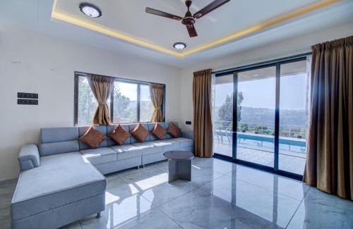 Kaswand Villa | Neelachal Villas by RootStays