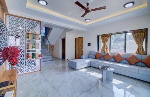 Kaswand Villa | Neelachal Villas by RootStays