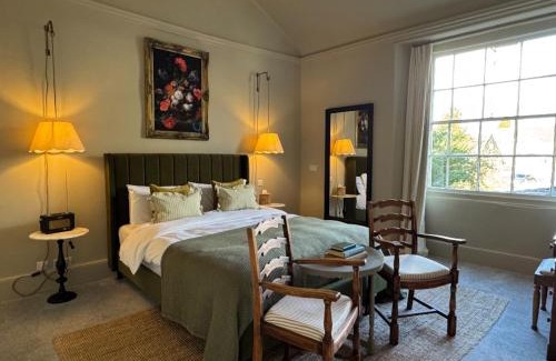 Grittleton Hotel | Neeld Arms