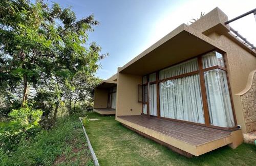 Chikkamagaluru Resort | Neeli Betta Retreat-with Mountain view and a Pool