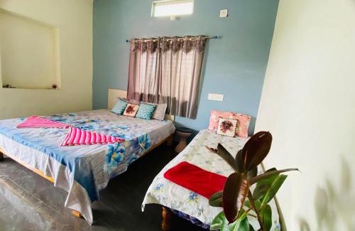 Kamalapur House | NeemTree Homestay NewHampi