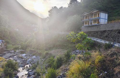 Chakrata Hotel | Neerangana Retreat