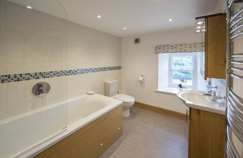 Fremington Cottage | Nell Tom 5 star Luxury Cottage hideaway with stunning views