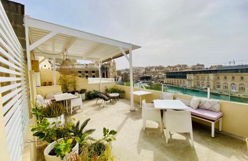 Cospicua Bed & Breakfast | Nelli's B&B