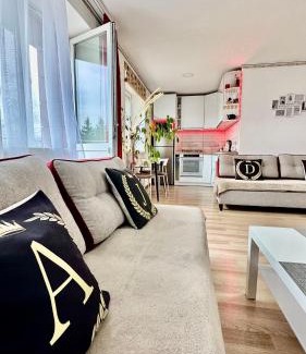 Palanga Apartment | NeriesResort 3 Rooms Suite iN Centrum