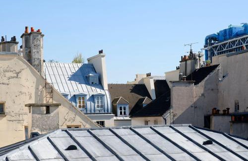 Quartier Sainte-Avoye Apartment | Nest in Paris