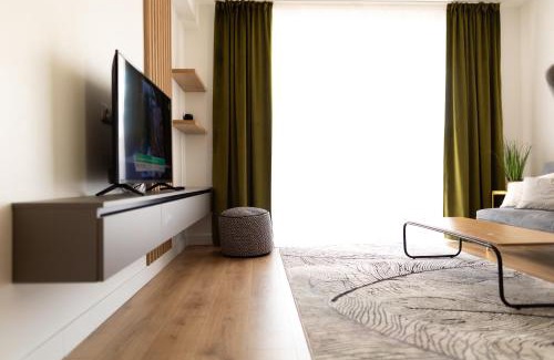 Baia Mare Apartment | Nest Inn Emerald Apartment