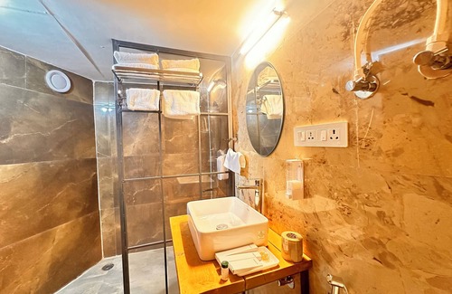 Dharamshala Resort | Nestonature Glamping Dharamshala