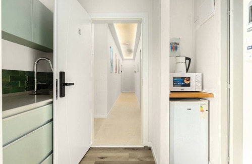 Netanya Apartment | Netanya Beach Pool Studio by Sea N' Rent