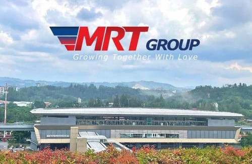 Kampung Bukit Dukong Apartment | Netizen near MRT Couple Balcony Suite #31