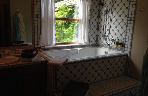 Lummi Island Resort | Nettles Farm