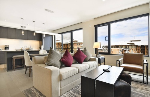 Park City Condo | New 1 BR Residence in Canyons Village- Ski in/ski out! by RedAwning