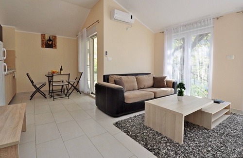 Orahovac Apartment | New 2bd Apt Tamara with sea view