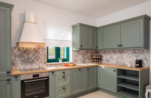 Razvode House | NEW! 3 bedrooms, 2 bathrooms within WINERY, infinity pool, vineyard view