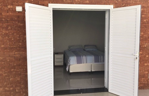 Brotas House | New and integrated house, heated pool, air-conditioned rooms!