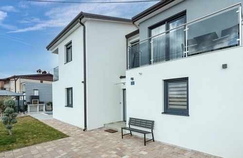 Zbandaj Cabin | New and modern villa with private pool for 8 people, near Porec