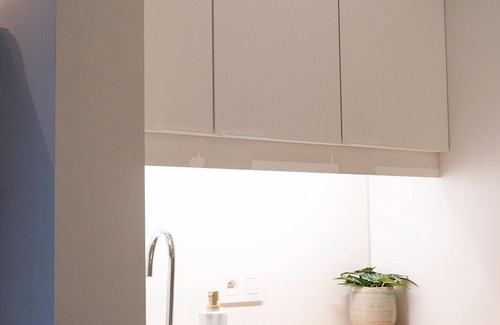 Kappellenbos Apartment | New and spacious studio Herman near Kalmthoutse Heide and Port of Antwerp