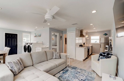 Neptune House | New Beach House - Steps to the Sand!n