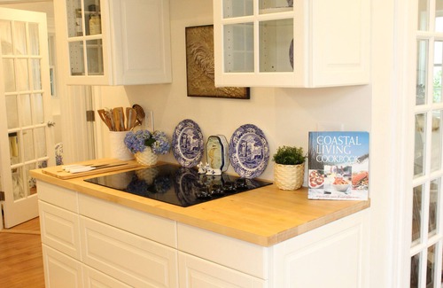 Bristol Cottage | New Beach Rose Boutique Cottage on the beach