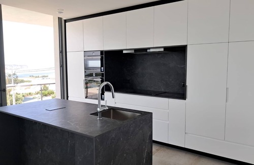 Foz do Arelho Villa | New build modern villa 10 min walk from lagoon and city center