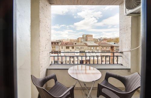 Kentron Apartment | New Building! 2 Bedrooms apartment with a Balcony!