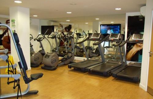 Woking Apartment | New Central Woking 1 and 2 Bedroom Apartments with Free Gym, close to Train Station