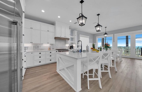 Sunnyside On The Gulf House | New Coastal Craftsman Masterpiece. 9 BR/11BA, Private Pool & Hot Tub, Gulf View