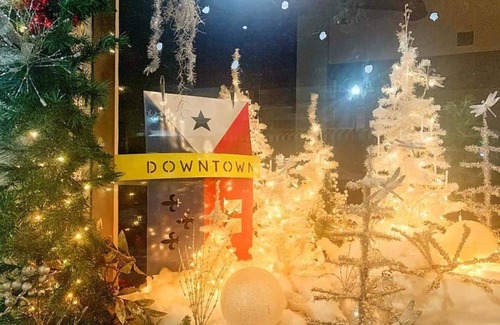 Downtown Condo | New Condo - Sleeps 6 - Downtown Lafayette! #202