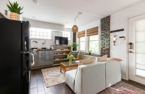 Inman Park Apartment | NEW - Cozy 1-bedroom apartment in Inman Park Atlanta!