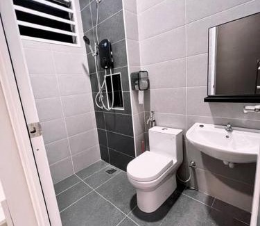 Muar House | [New Double Storey] 12 to 14 Pax - SG ABONG - BRIGHT INN HOMESTAY