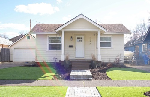 West Eugene Cottage | NEW DOWNTOWN COTTAGE- Near U of O Campus