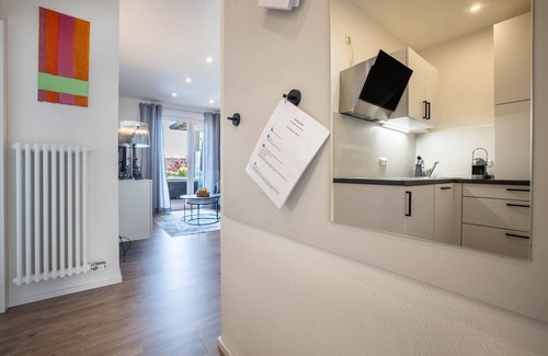 Oldesio Apartment | New exclusive holiday flat "Suite Perlago" with garden and private whirlpool