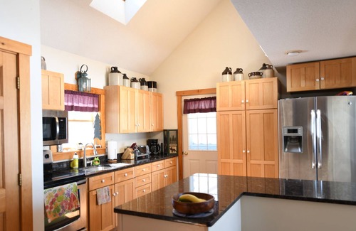 Raymond House | NEW FOR 2023! Adorable Home on Raymond Pond with Sandy Beach!