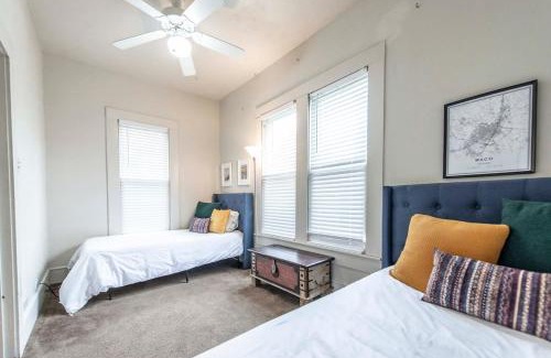 Austin Ave. House | New Gathering Place on Columbus