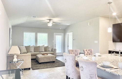 Montgomery House | New Home near Lake Conroe