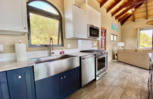 Estate Emmaus House | New home, Privately nestled w/your own pool and spectacular views! Backup Power