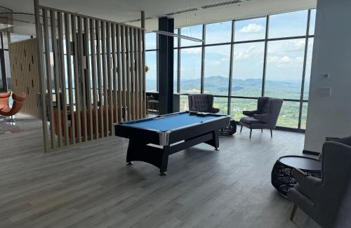 Nilai Apartment | New Homestay at Mesahill premier residence with rooftop sky deck mountain view