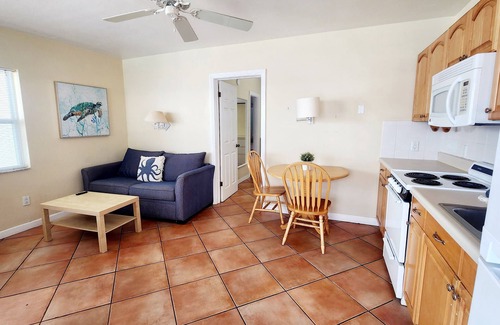 Bay Esplanade Condo | NEW Listing! 1 bedroom/1 bath Apartment! Only a 5 min walk beach! Great views!