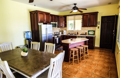 Puntas Villa | New listing! Amazing views, walk to beach!